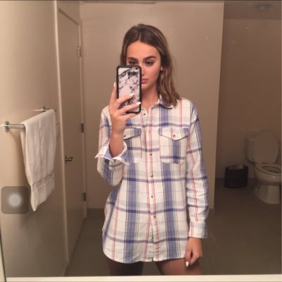 Brooks2Suede's profile picture. Welcome kids. I'm a nice, caring, loving, funny Girl