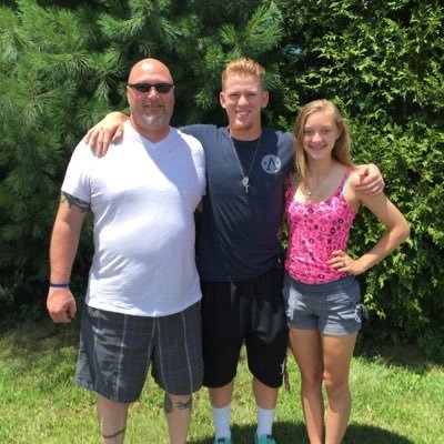 jamie_bolinger's profile picture. 