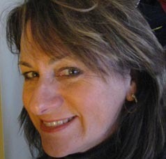 lenorev's profile picture. Journalist, editor, reader, procrastinator.