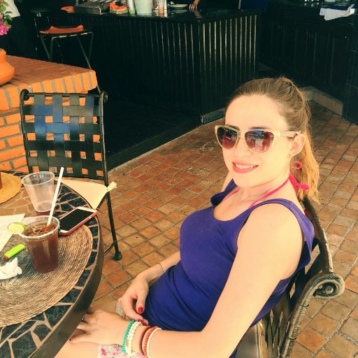 anali_bravo's profile picture. Buscando lo mejor de las personas