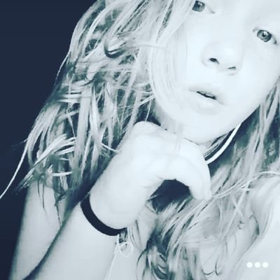 jslover2204's profile picture. @jacobsartorius omg I love you,
@jacobsartorius is bae  
#HITORMISS
musically is jennifersartorius02