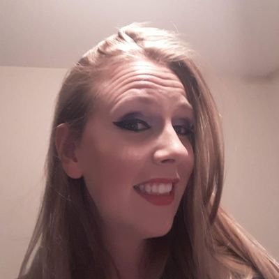 Mom of two boys. Fun and Happy to be around. Positivity exudes from me all the time. Internet Marketing Ninja! haha Wants friendship first. Great Listener.