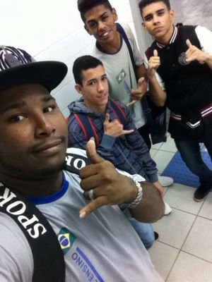 yuri_lpo's profile picture. 