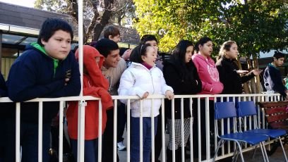 trabajamos con niños y jóvenes 
tenemos talleres de
sky
natación
tenis
música
ven a conocernos 
en Av. lo Barnechea #1648