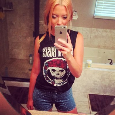 lyssaaporter's profile picture. Doubt everything. Find your own light.