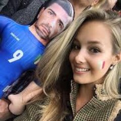 mynamebikini's profile picture. 