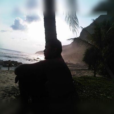 yogha_lho's profile picture. Kopiholic & smoker