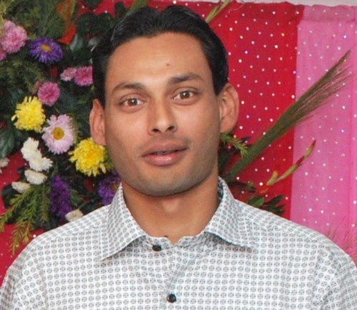 An avid Lover of Sports, Music & Friends..Sees the world with a Touch of Emotion, Love & Care