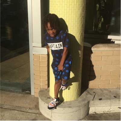 fLyLiKeAbYrDiE's profile picture. I am ME!!! ya dont like it. OH WELL