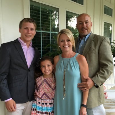 meador_mindy's profile picture. Library Media Specialist at #sulsprhs in #sulsprisd, @SSHS_Library, Mom, and Coach's wife and most importantly Christ follower!!