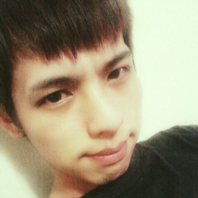 az52033's profile picture. 每天都開心