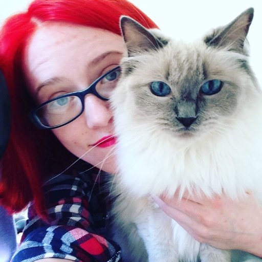 Zoe | Cat Lover 😻 | Digital Communications Manager and Evaluation Lead @BLINK_Dance 📈⌨️📱