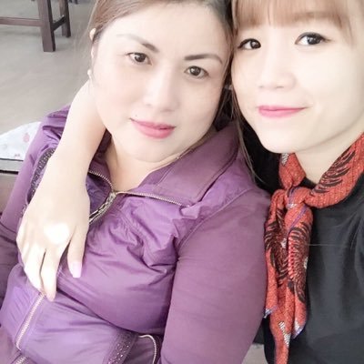 phm_uyen's profile picture. Vui vẻ