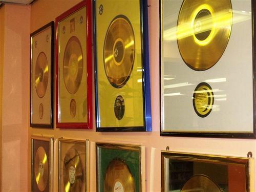 SABCRecordLib's profile picture. “If music be the food of life …” walk in.