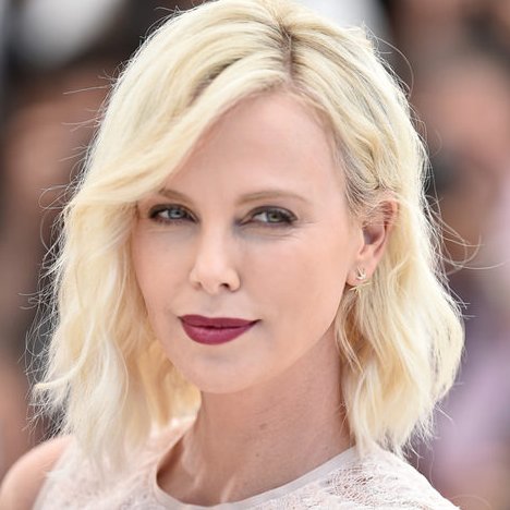 Exclusive South African Twitter account dedicated to actress Charlize Theron. Our Facebook page: /charlizetheronza. Follow real Charlize on @CharlizeAfrica.