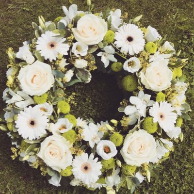 Terri Perry- florist based in Essex specialising in funerals, weddings, corporate, handtied arrangements.