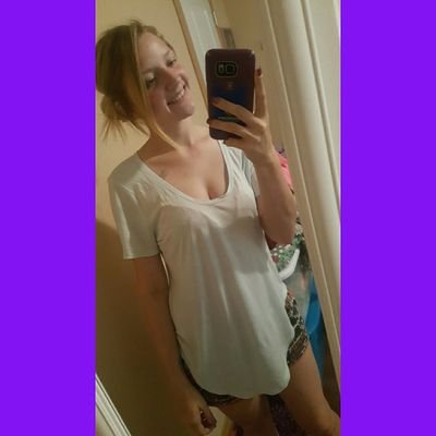 trinitikayy13's profile picture. Proud mom. 20.