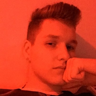 AkosMarton's profile picture. ngl mainy here for the memes, sometimes posting random thoughts | Xbox live : akosmaron |