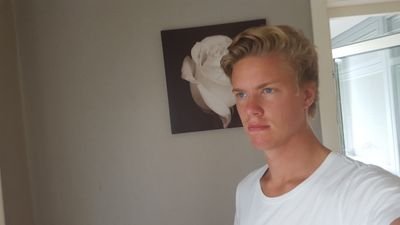 Richard_Friberg's profile picture. Creator of the social app Catchalike that's yet to be released. Software engineering student @LiU_university