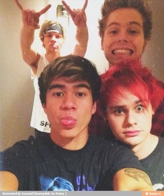 only follow if you're part of the 5SOSFam please? 
buy Girls talk Boys on itunes
stream girls talk boys on spotify 
Sounds good Feels good OUT NOW