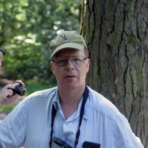 Birder, Dad, Husband, Photographer, Gooner, Geographer, Nature Conservationist and Communicator living on the coast in NW Norfolk.