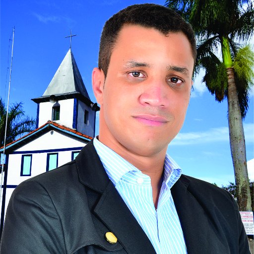 Conselheiro do Vila Nova
Ex vereador de Aparecida de Goiânia
Ex Secretário Executivo de Educação
Articulador político