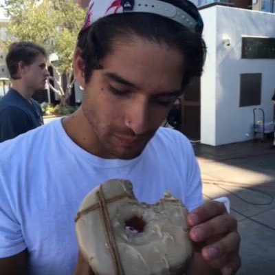 poseysaf's profile picture. i'm at @poseyshands now