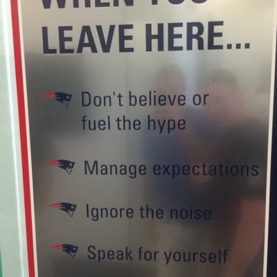 TnizzTnotes23's profile picture. 