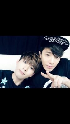 本命→SJ
その他にもEXO/TWICE/AOA
が好きです♪
ケーポペンの方なら無言ポロでも大歓迎です♡
EXO垢→@exolisa1014