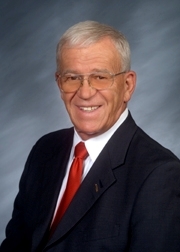 I am Loyal, Honest and knowledgeable, USMC Vet
Realtor for 35+ Years.  Home Builder 8 Years.