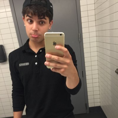 tyler_long24's profile picture. live fast, don't look back.