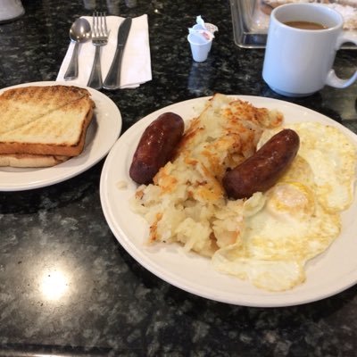 eggs_over_easy's profile picture. my pronouns are “bud”, “chief” and “sport”. #NonBidenary