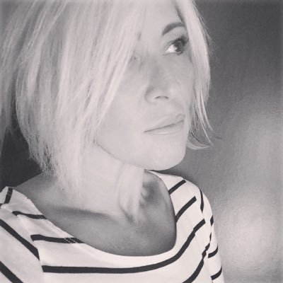 Sarahbluesky's profile picture. Life is what you make it.... To smile everyday...To make someone laugh...Life is a dream and in your dreams you can be anything!..xx