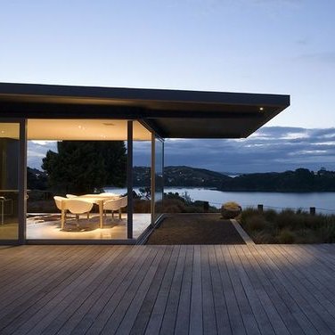 modern residences for the indoor/outdoor lifestyle