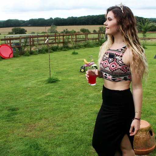 Sarah_B_media's profile picture. Former spokesmodel and media student in the U.S. and U.K. Looking for productions who need a dedicated and dependable team member! Get in touch, let's film!