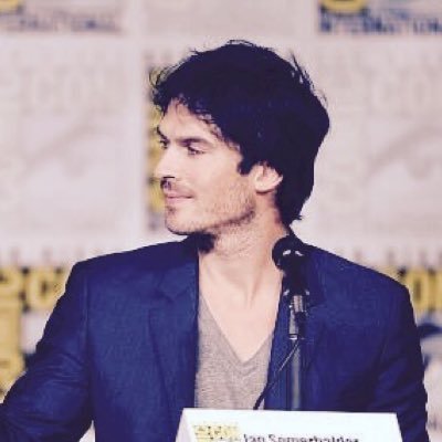 “Everyone wants to be the sun to lighten up everyone's life,but why not be the moon,to brighten in the darkest hour ♡Somerholic♡ISF supporter ♡Damon Salvatore