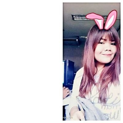 heyitslai13's profile picture. unicorn love. 🌈🌹