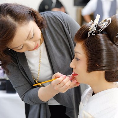 チャーム美容室 على تويتر お祭りヘアセット から本日の営業がスタート メイク と ヘアセット して いざ出陣 秋祭り限定 ヘアメイク 5 400円 お祭り お祭りヘアー ヘアアレンジ 中学生女子 T Co Cob4qvyftq