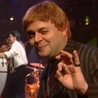 Bryan (@hugebills) Twitter profile photo