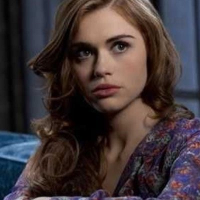 I'm Lydia Martin Banshee What I'm the most Popular girl in school My bestfriend is AllisonArgent I love her she's like my sister (Single:bi/rp)