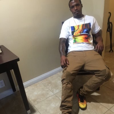 peanutitisz's profile picture. La ✈️ Texas