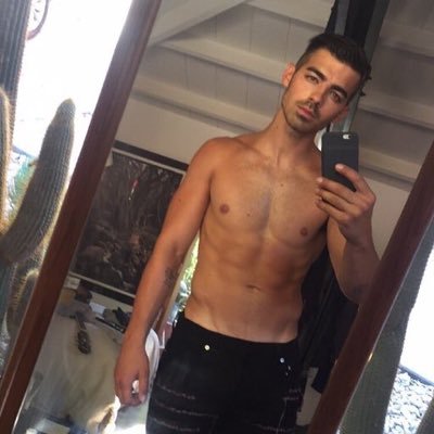 FalselyChris's profile picture. Cal is all I need. ❤️