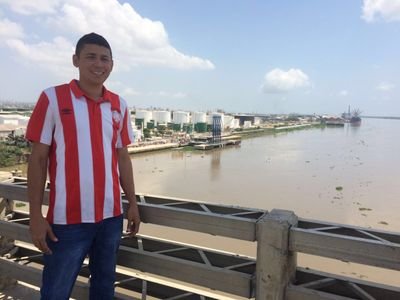 Ingeniero Mecánico de la universidad del Atlántico, creativo, soñador.