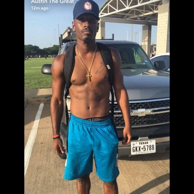 Austonion81's profile picture. My smile has brought me through alot of places God has something great planned for me... #BTP FOR LIFE #SHSU #KEEPITPLAYA RIPLEONJAMES