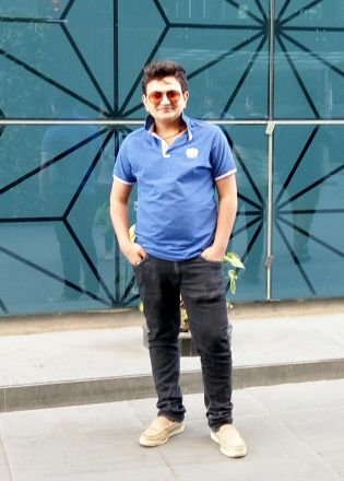 hitesh284's profile picture. 143