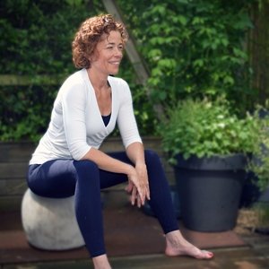 Mijn missie is om mensen te begeleiden naar een gezonde leefstijl door middel van voeding, beweging, stressreductie en ontspanning.