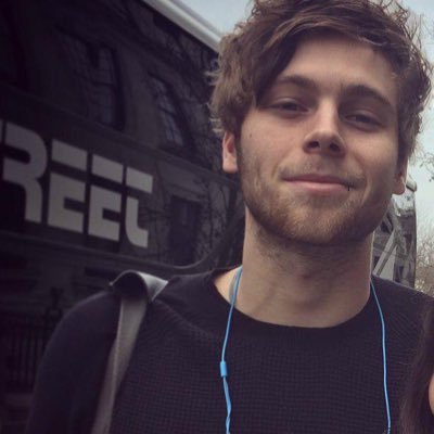 Lukerpgsc's profile picture. 18 yo || Petit frère de Vanessa | Don't be so shy baby, take off your clothes.