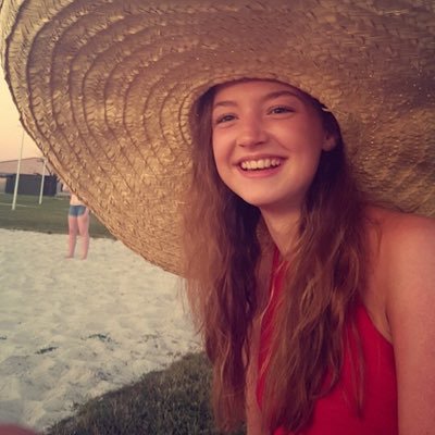 isabelle_c__'s profile picture. 