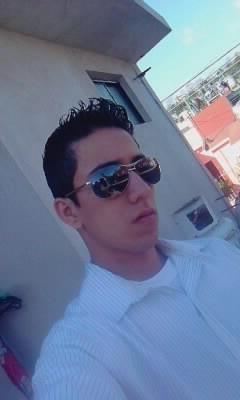 soy una persona a la que le gusta divertirse, me gusta muxo la musik, me gusta hacer amigos y conocer mas gente