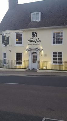 Shapla Indian Cuisine is a family run business and our approach is to offer our guests the true hospitality which lies in our South Asian tradition.